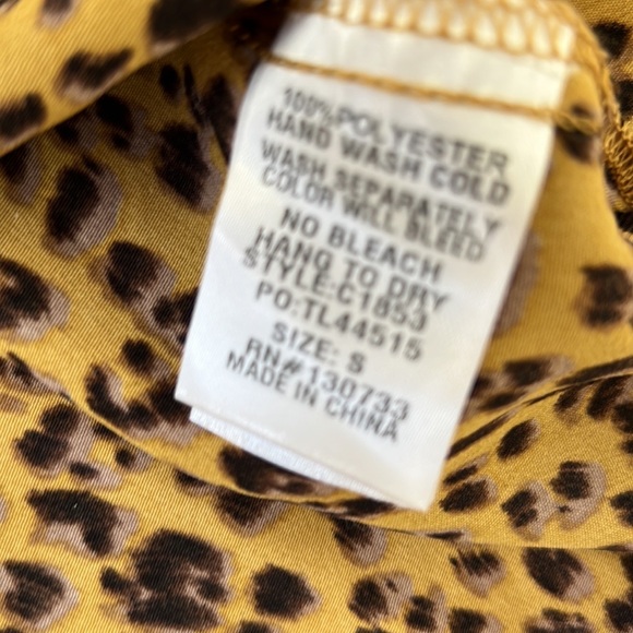 Jax & Henley NEW Animal Print Blouse Tunic Small - Picture 3 of 4
